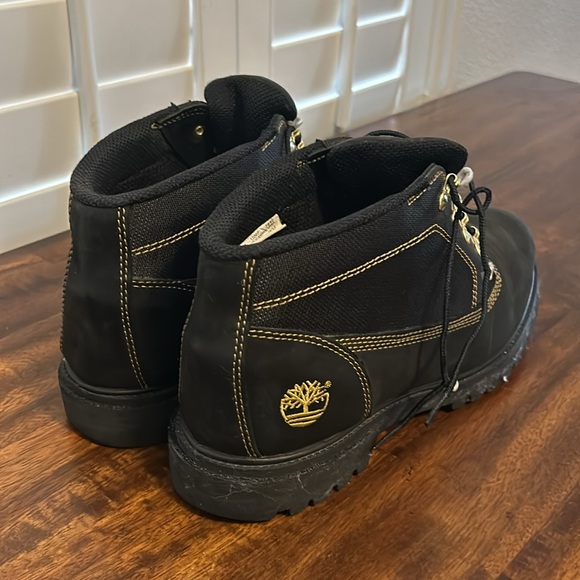 TIMBERLAND WOMENS PREMIUM WATER PROOF BOOT. - Picture 4 of 12